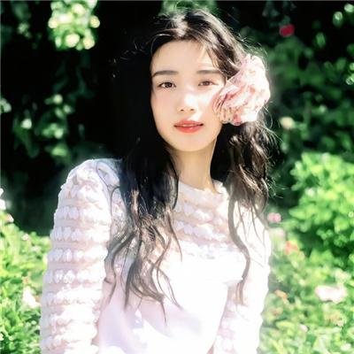 「再见」中的女人